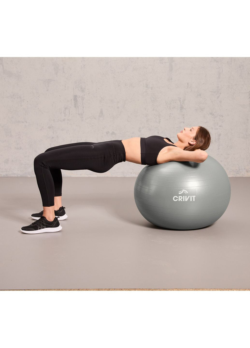 Мяч фитбольный для фитнеса Ø65 см серый Crivit (336038262)