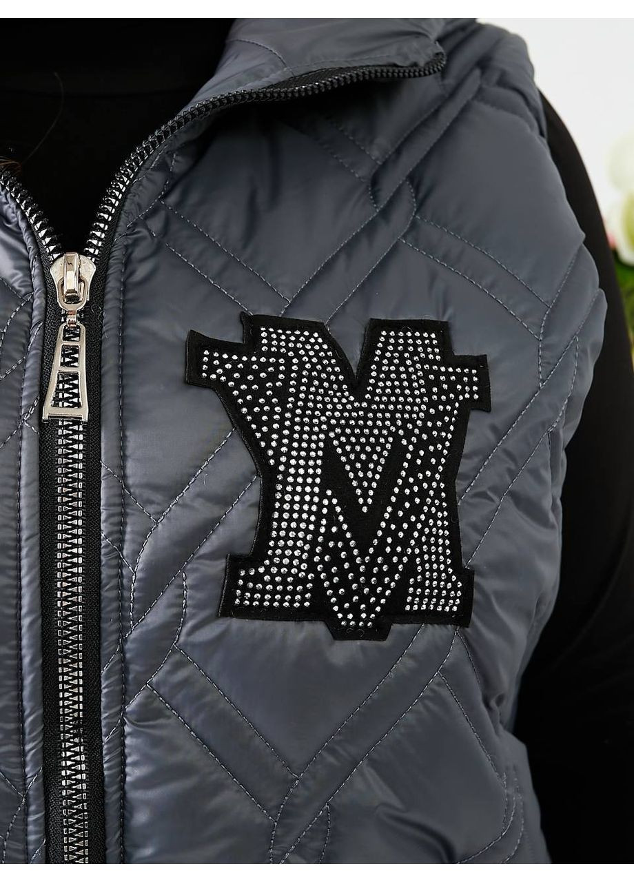 Жилетка жіноча стьобана з капюшоном і нашивкою в камінні (Заміри в описі) DK/DL Мода без кордонів (366725501)