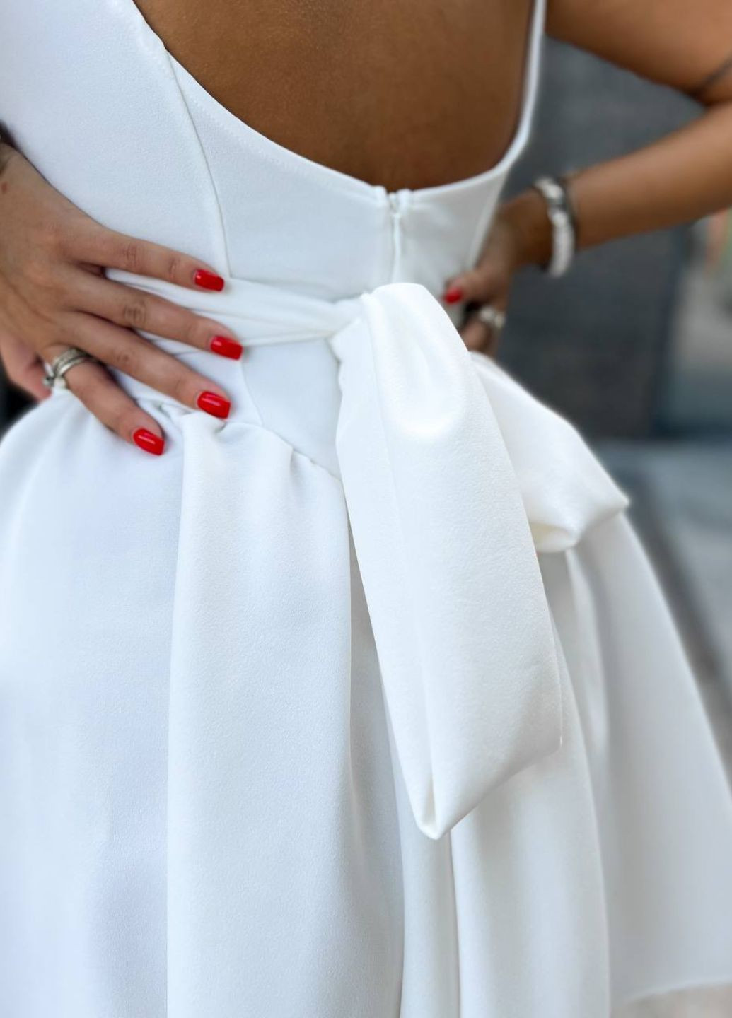 Белое повседневный корсетное миниплатье с бантиком сзади с пышной юбкой Allthings однотонное