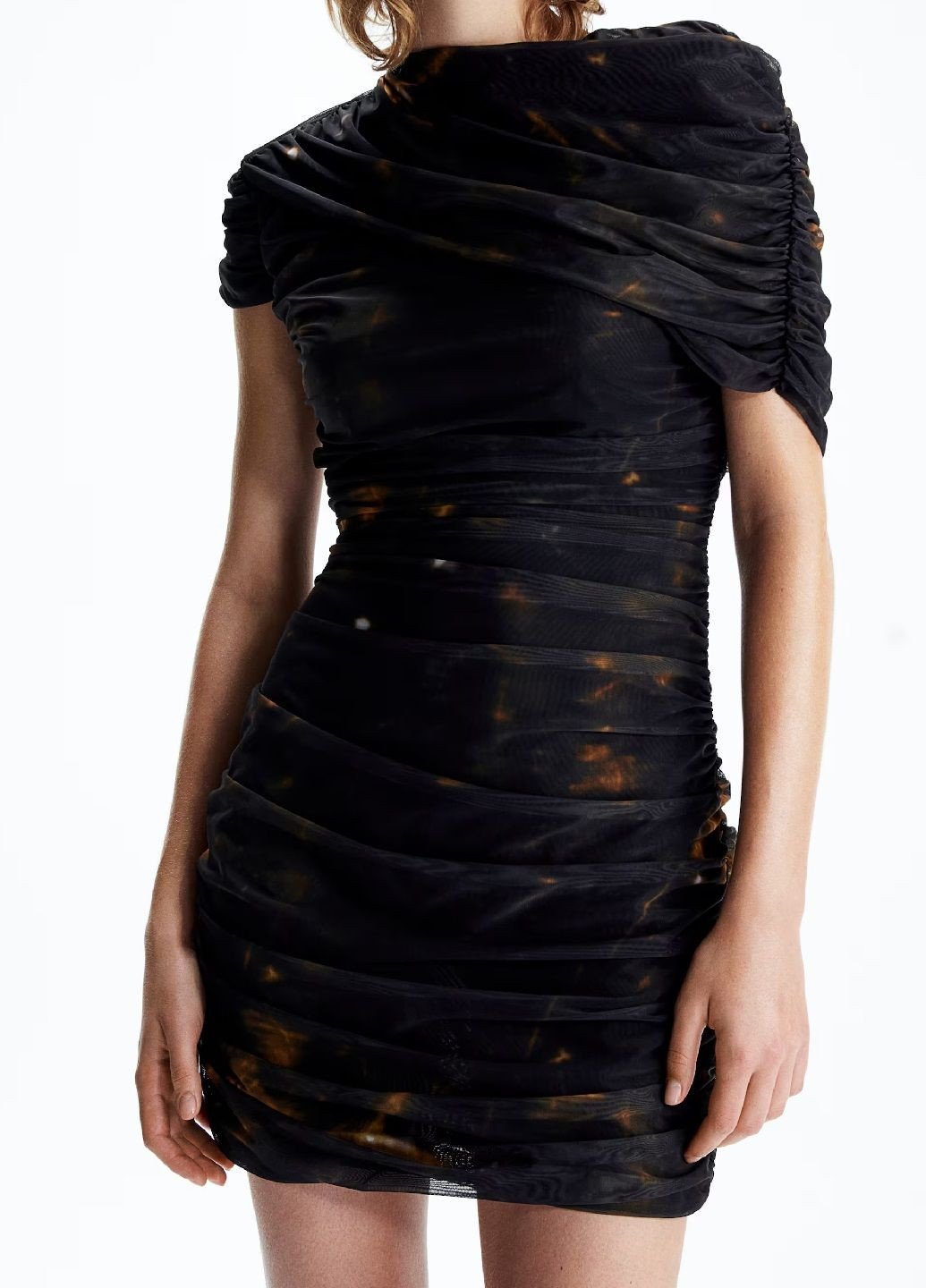 Чорна сукня H&M графіті