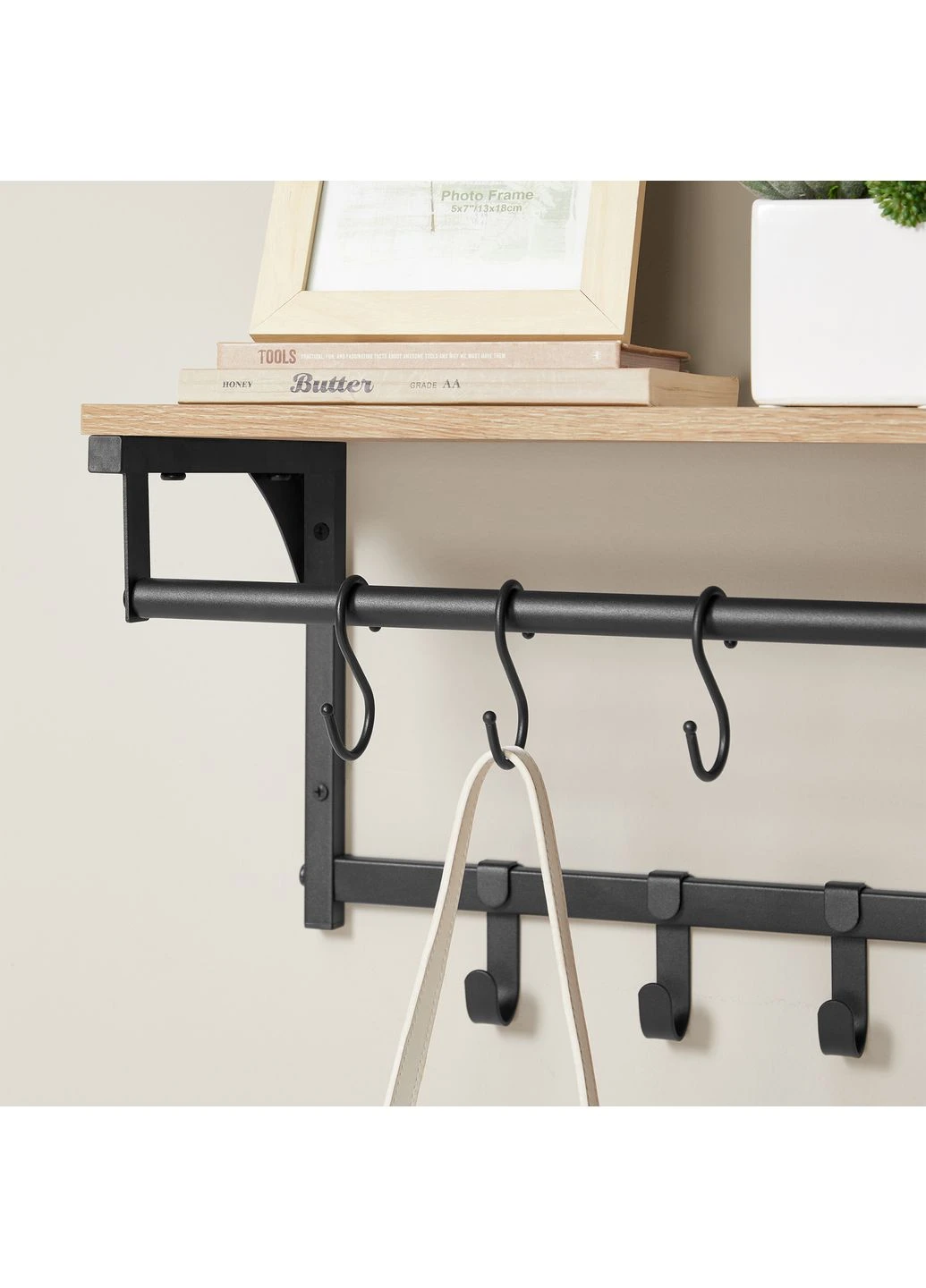 Вешалка настенная WoodHook для одежды с полкой в стиле Loft Leobert (400133924)