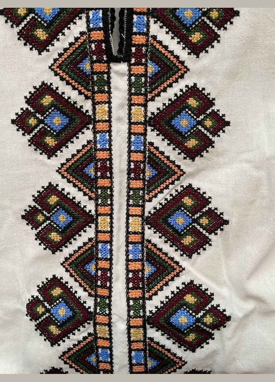 Молочна чоловіча вишиванка святкова біла ESQ (308796434)