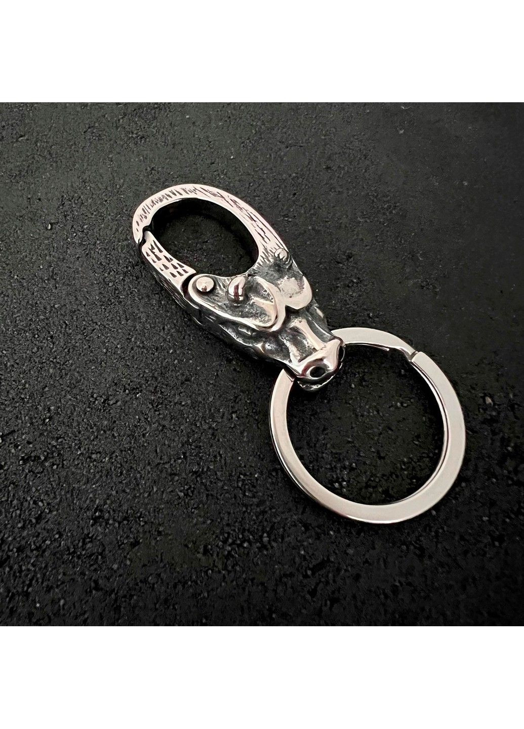 Готический брелок бык для ключей из нержавеющей медицинской стали KC-001 No Brand (298867445)