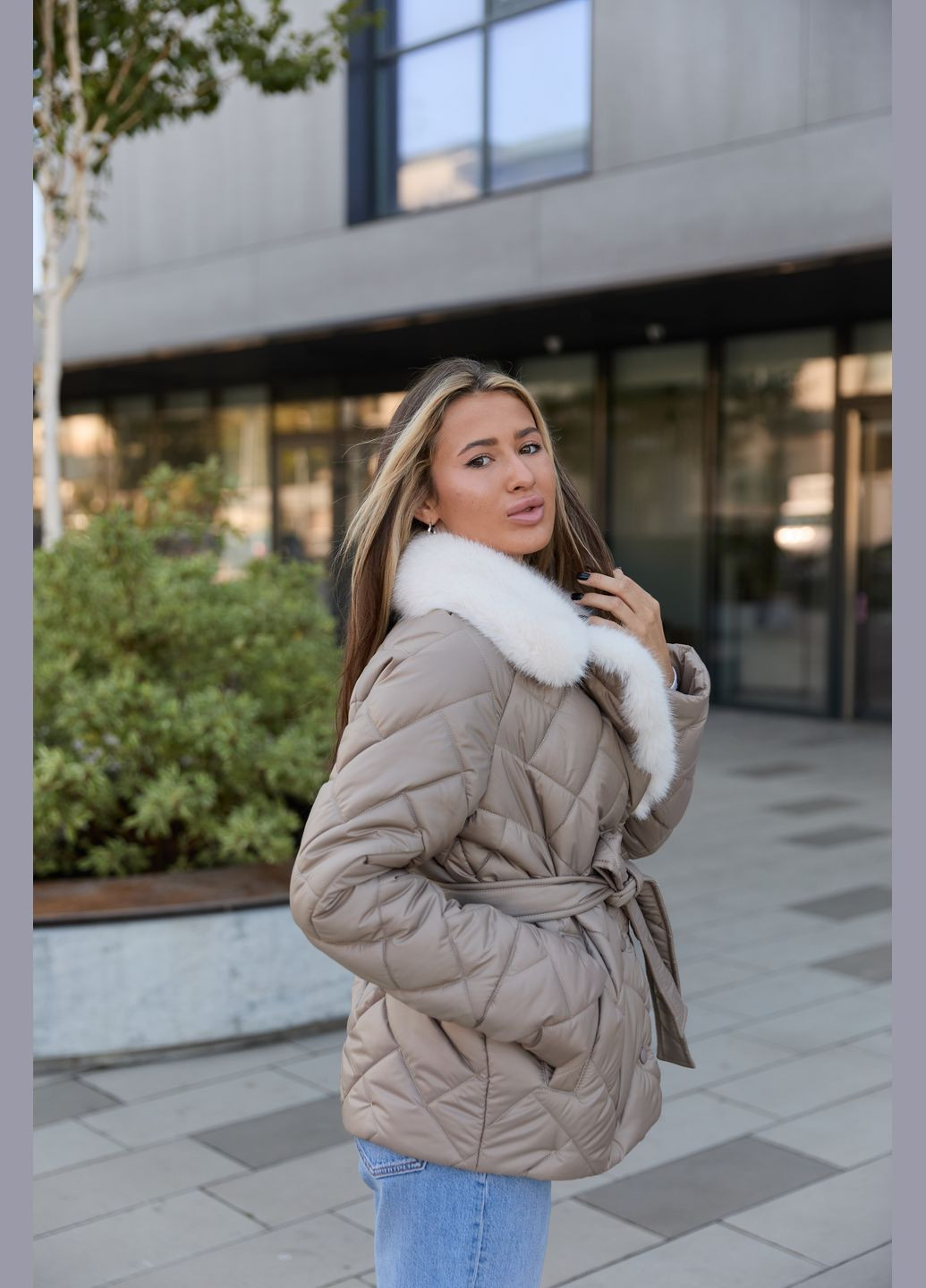 Кофейная зимняя куртка MN