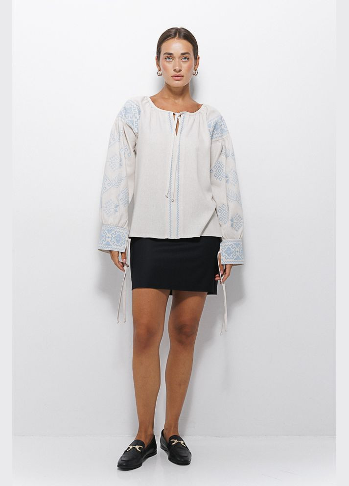 Бежева жіноча вишиванка молочна з бежевою геометрією гладдю і завязками на манжетах Arjen льон (304251353)