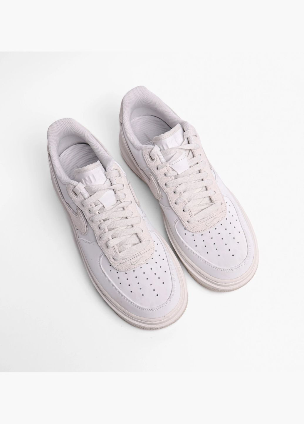 Білі кросівки чоловічі air force 1 low luxe summit dd9605-100 Nike