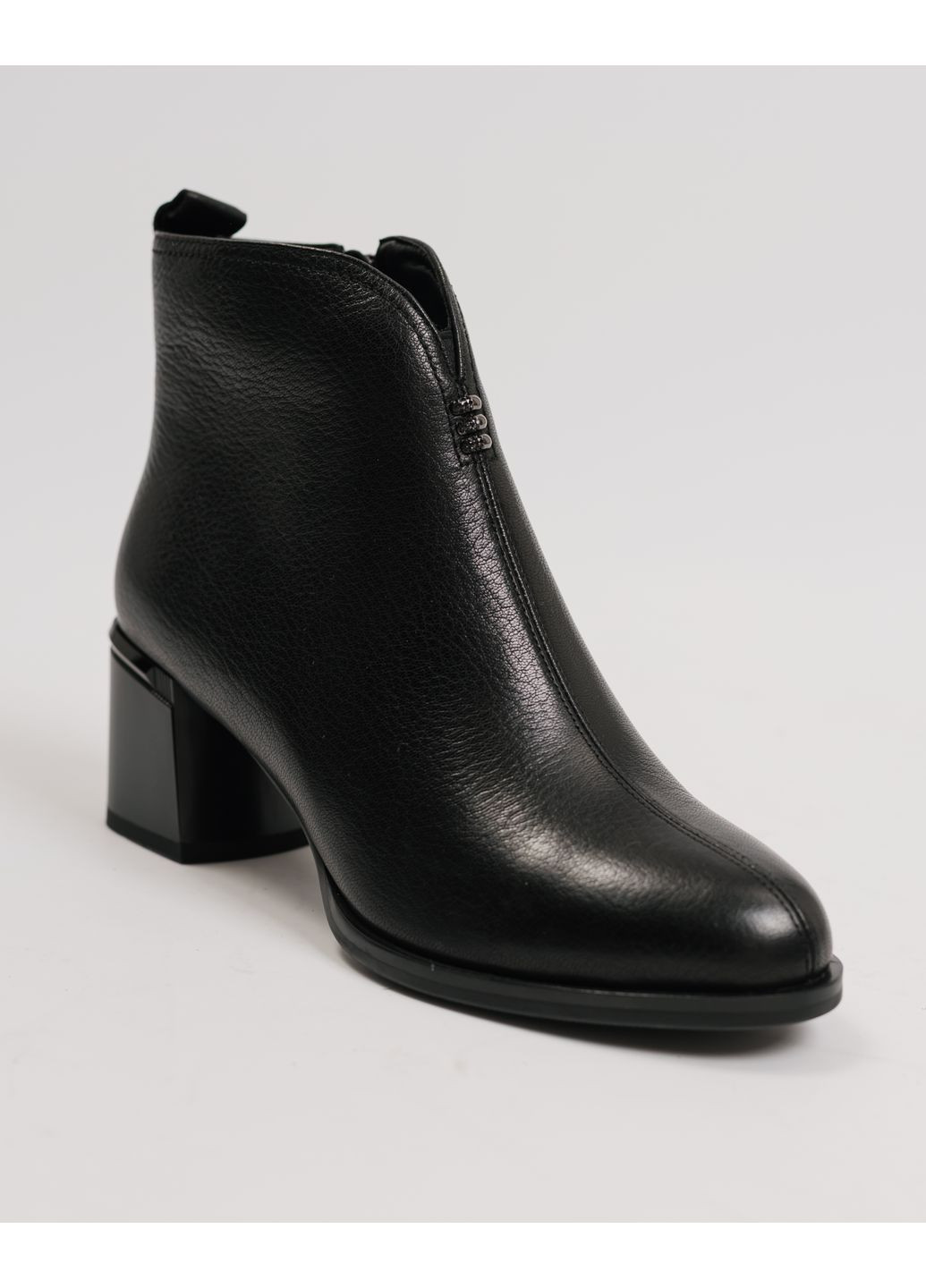 Осенние ботинки на каблуке melanda черные кожа Melanda.M