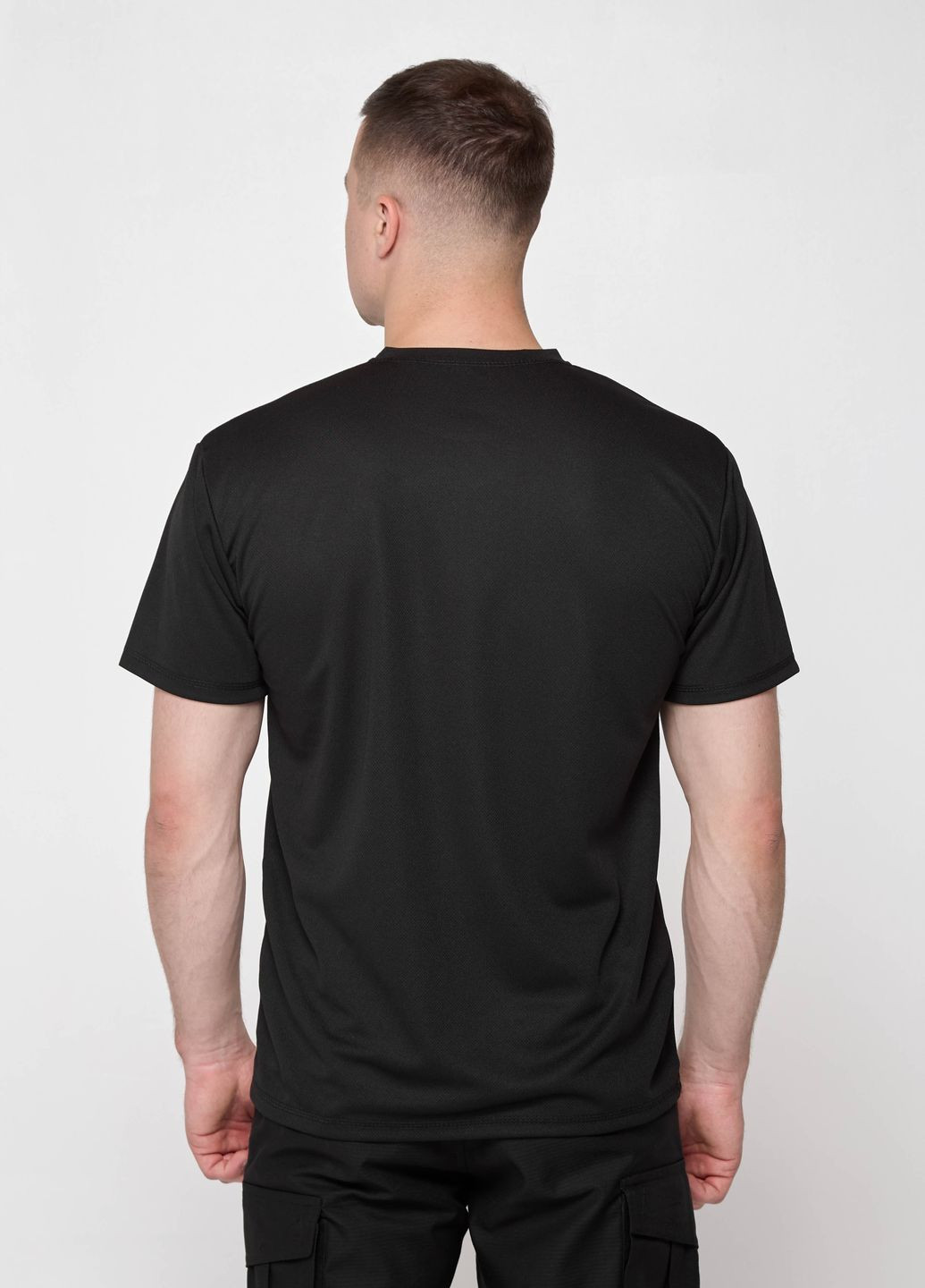 Черная футболка базовая мужская coolmax потоотводная черная с коротким рукавом UKM