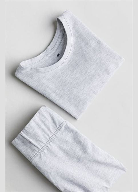 Сірий костюм топ з штанами H&M