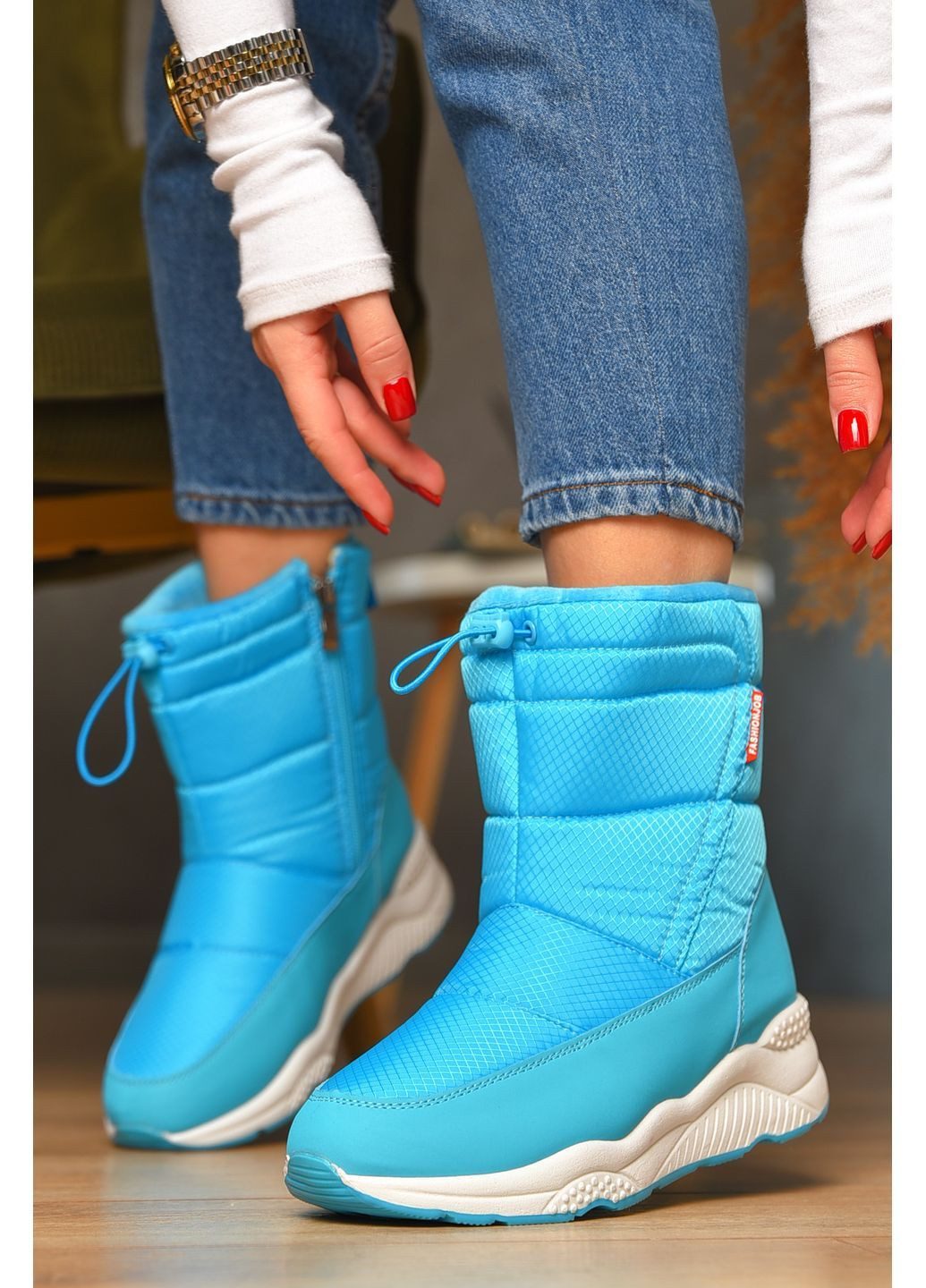 Голубые дутики женские на меху голубого цвета Let's Shop на молнии