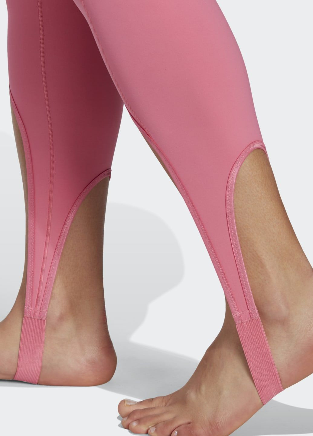 Розовые демисезонные леггинсы collective power yoga studio adidas