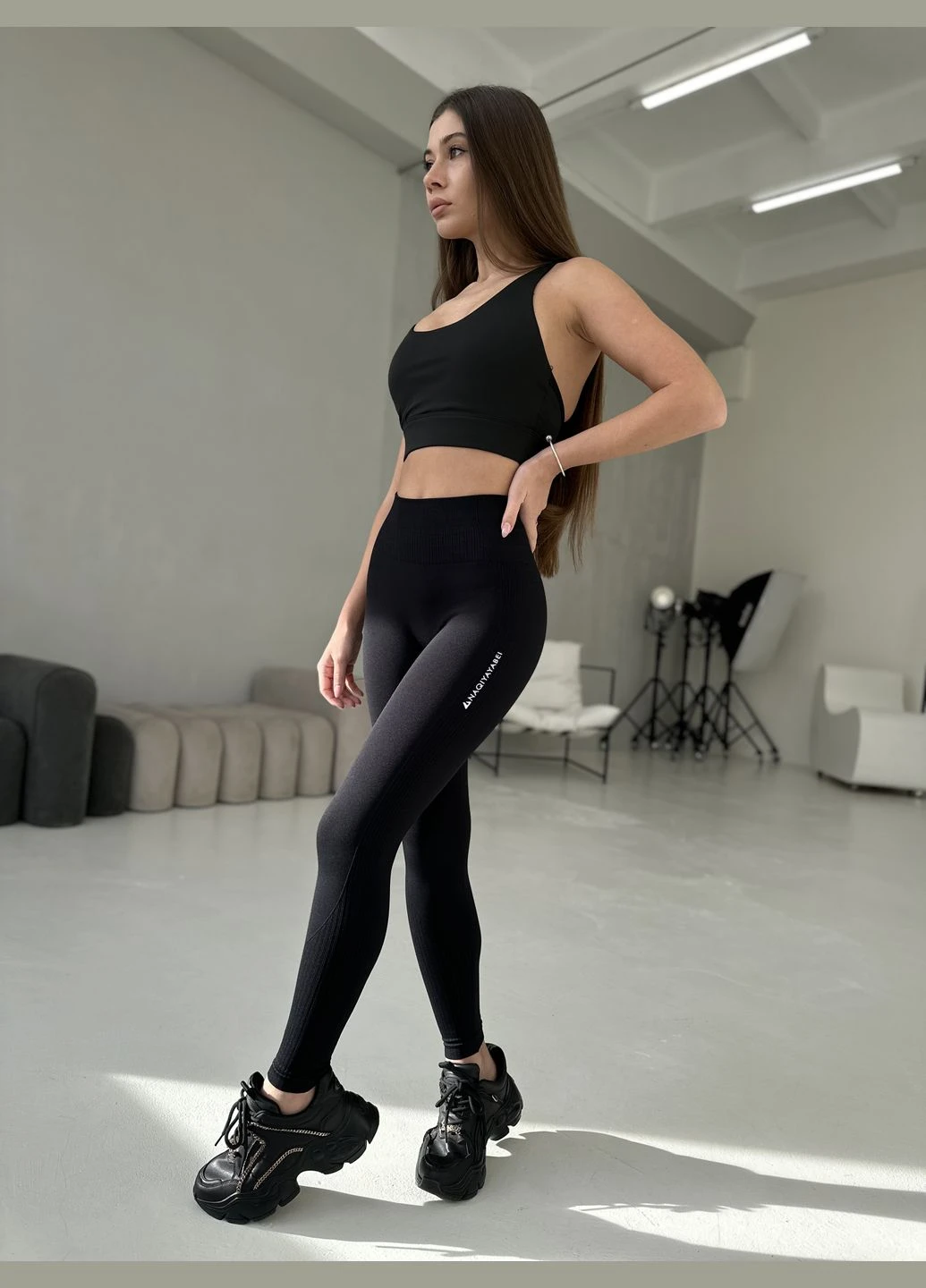 Черные демисезонные лосины женские спортивные Soda