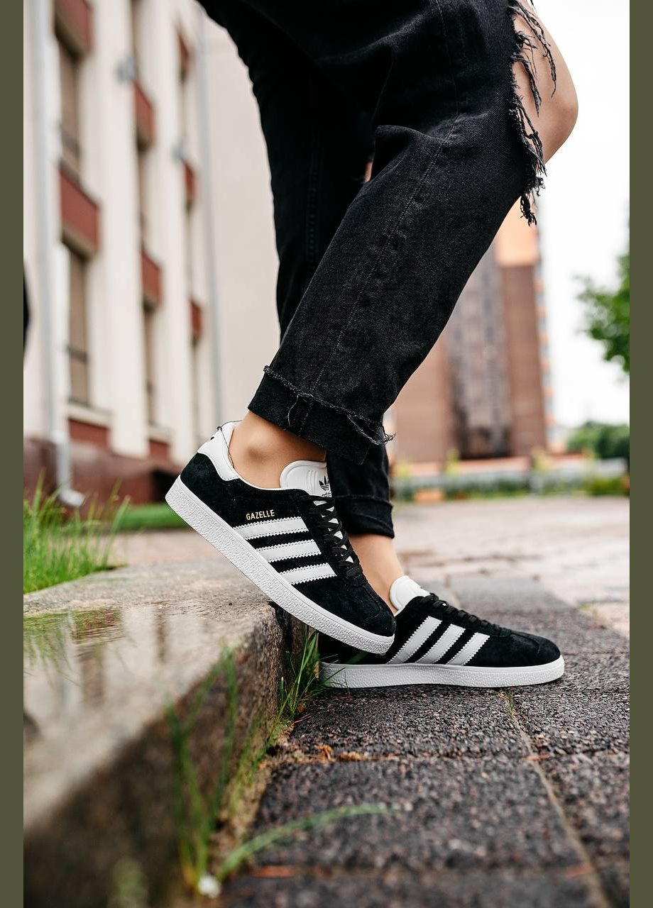 Чорно-білі Осінні кросівки чоловічі adidas Gazelle Black/White