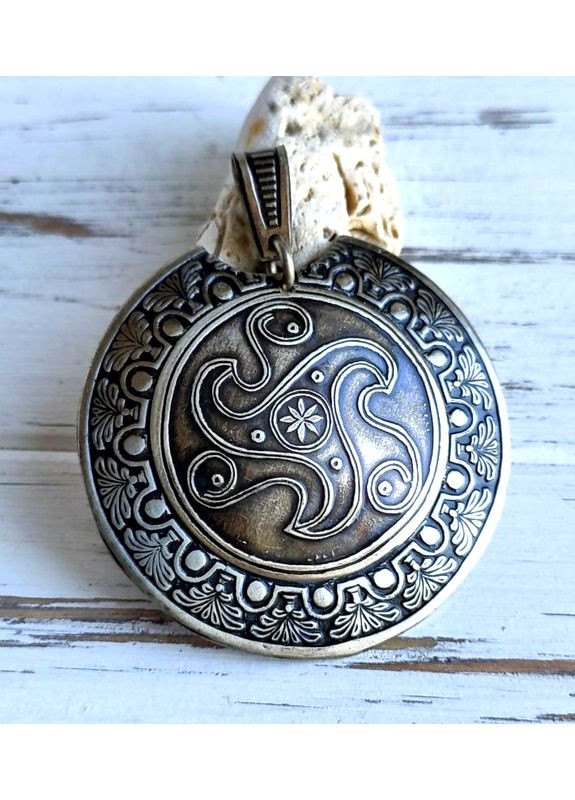 Колт мельхиоровый винтажный "Трискель" №2 No Brand (364202357)