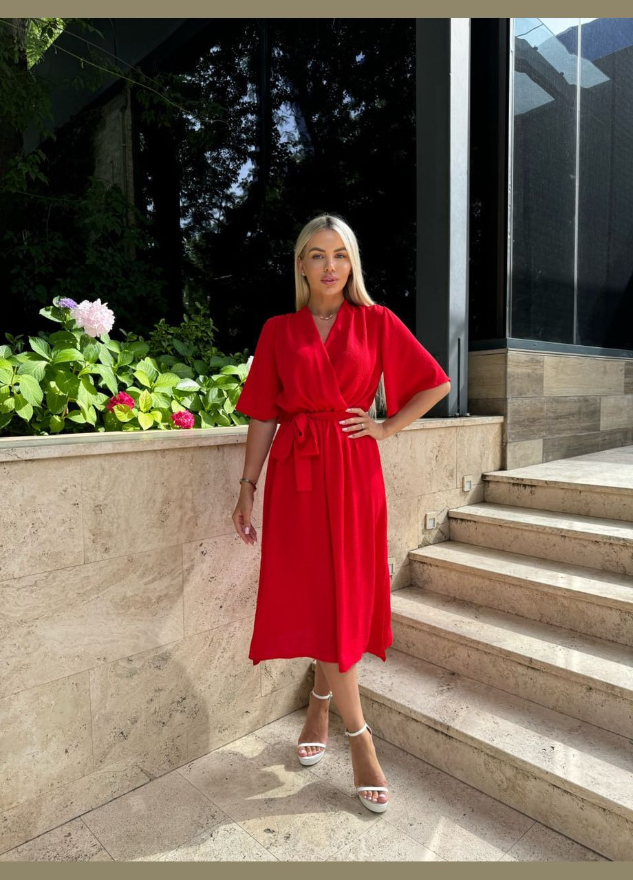 Красное повседневный легкое платье на запах с поясом красного цвета 32333 на запах Fashion однотонное