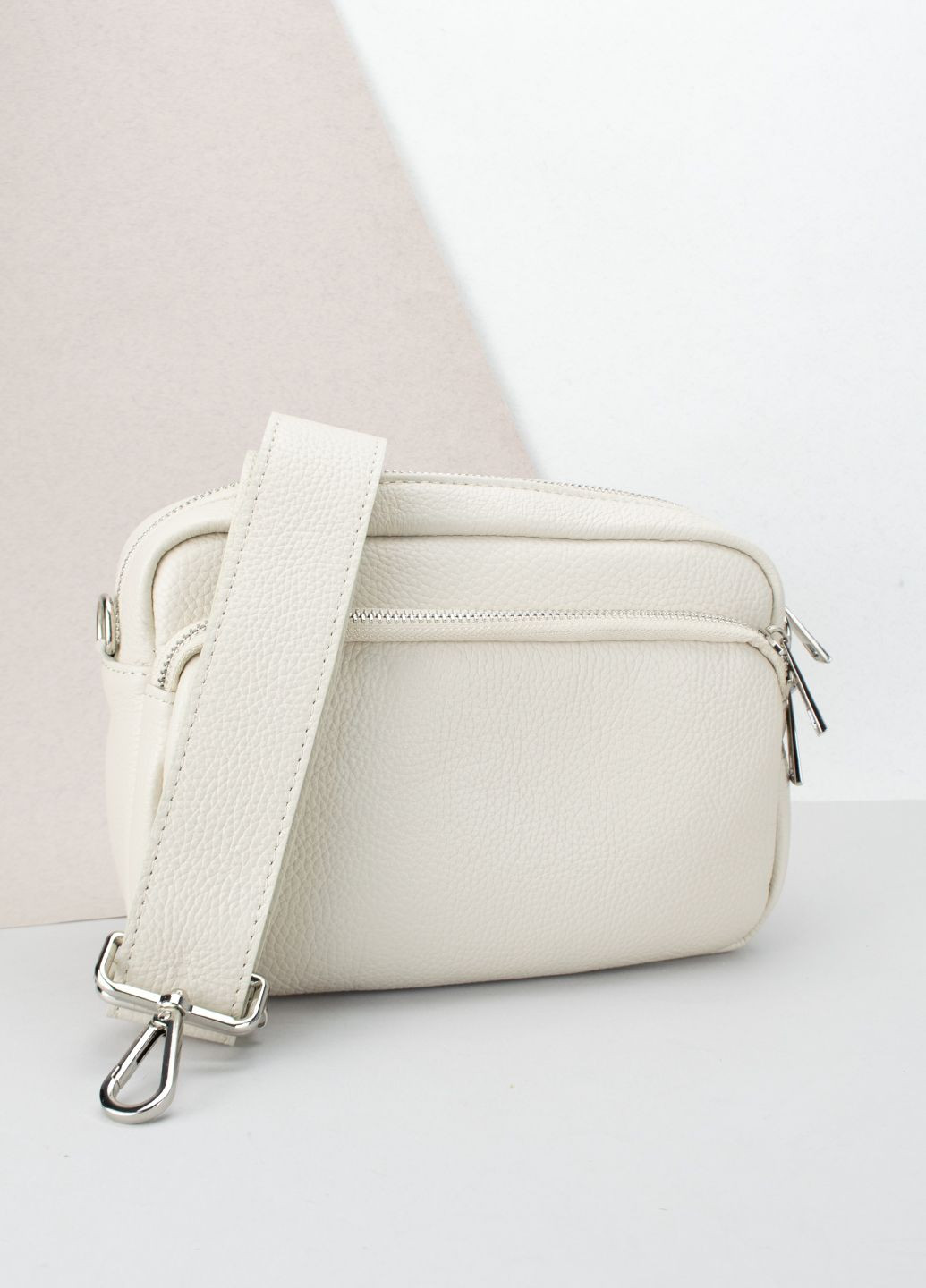 Сумка жіноча шкіряна через плече 03283 на 2 відділи бежева Virginia Conti (300286962)