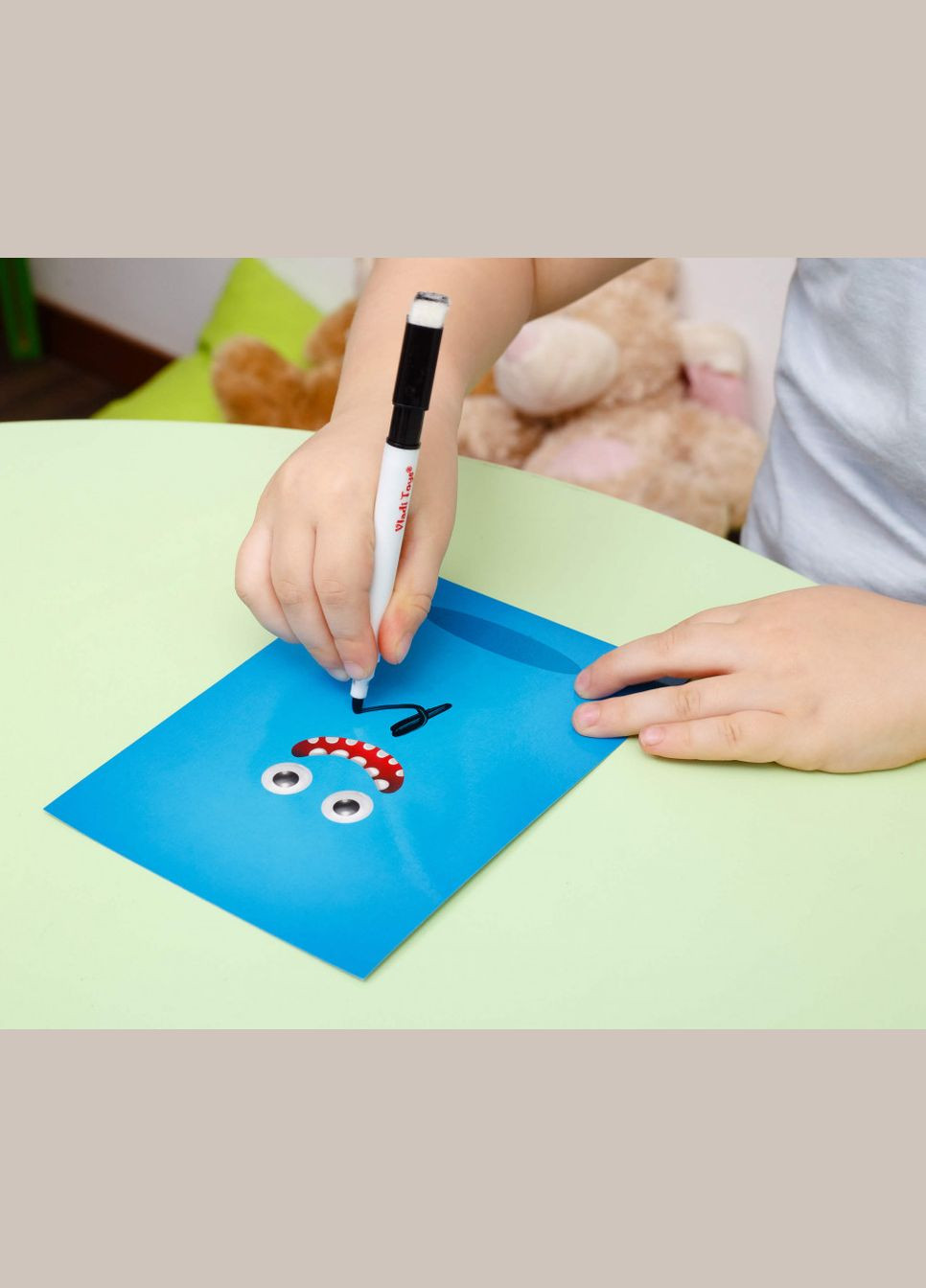 Розвиваюча гра для малюків «Пиши та витирай. Монстрики »VT5010-18 з маркером Vladi toys (306436305)