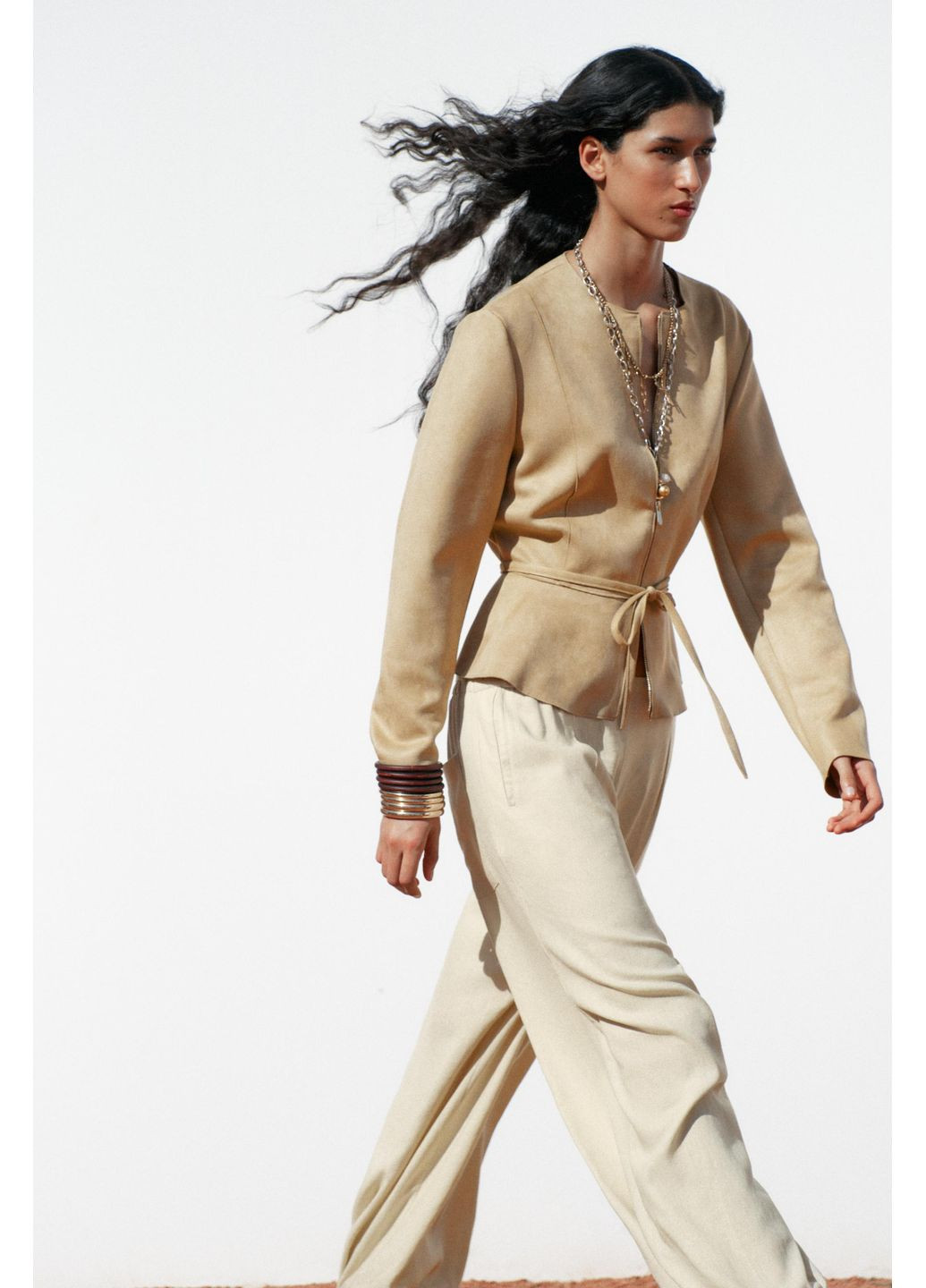 Коричневая демисезонная куртка из искусственной замши с баской Zara