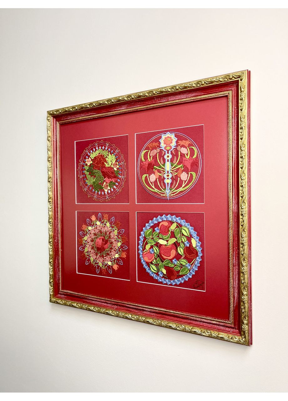 Картина-оберег Женщина — 4 символа женской силы бордовый котон (NF0019) Tiferet-NF (371996484)