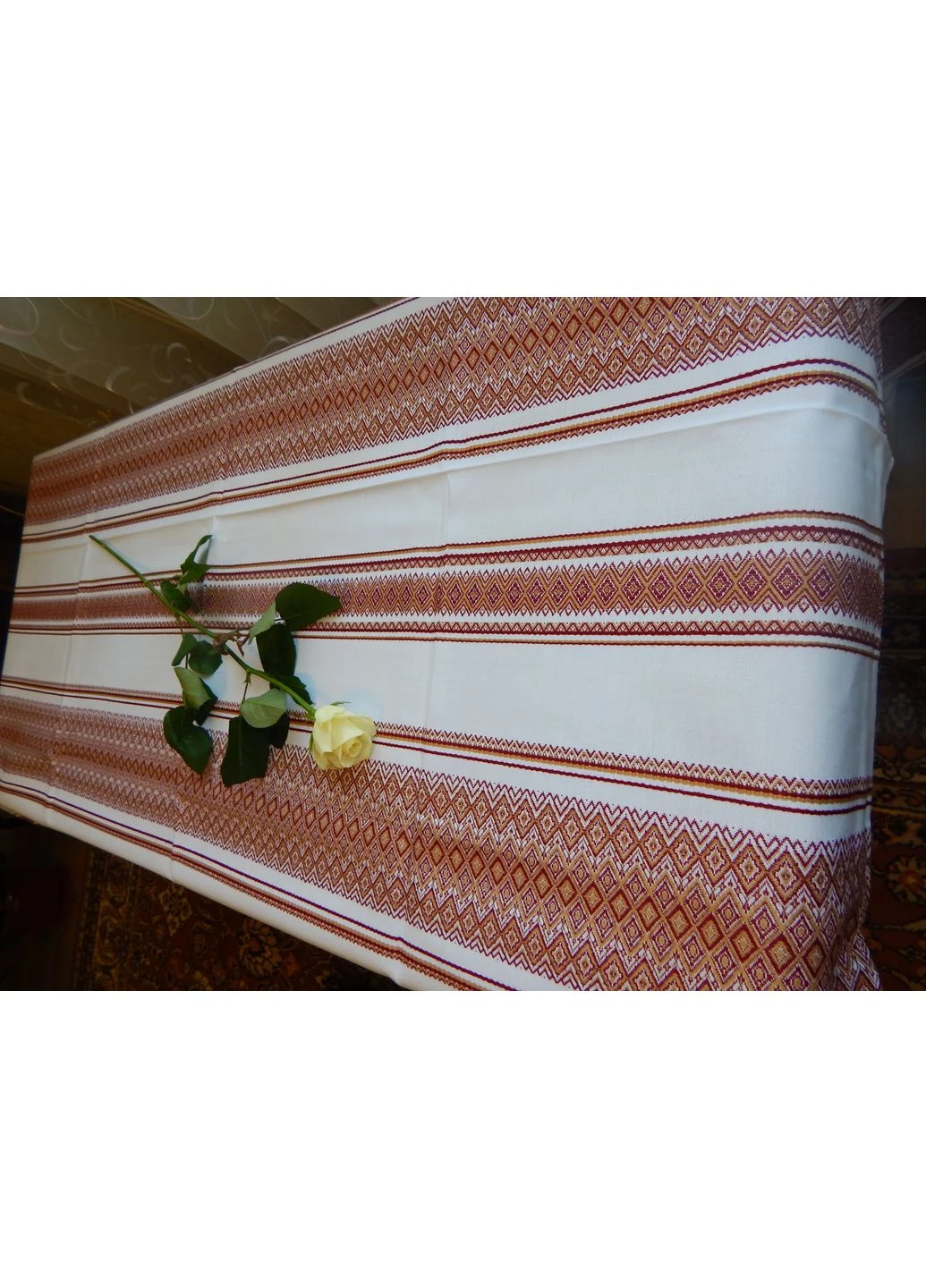 Коричнева скатертина з вишивкою No Brand (381469190)