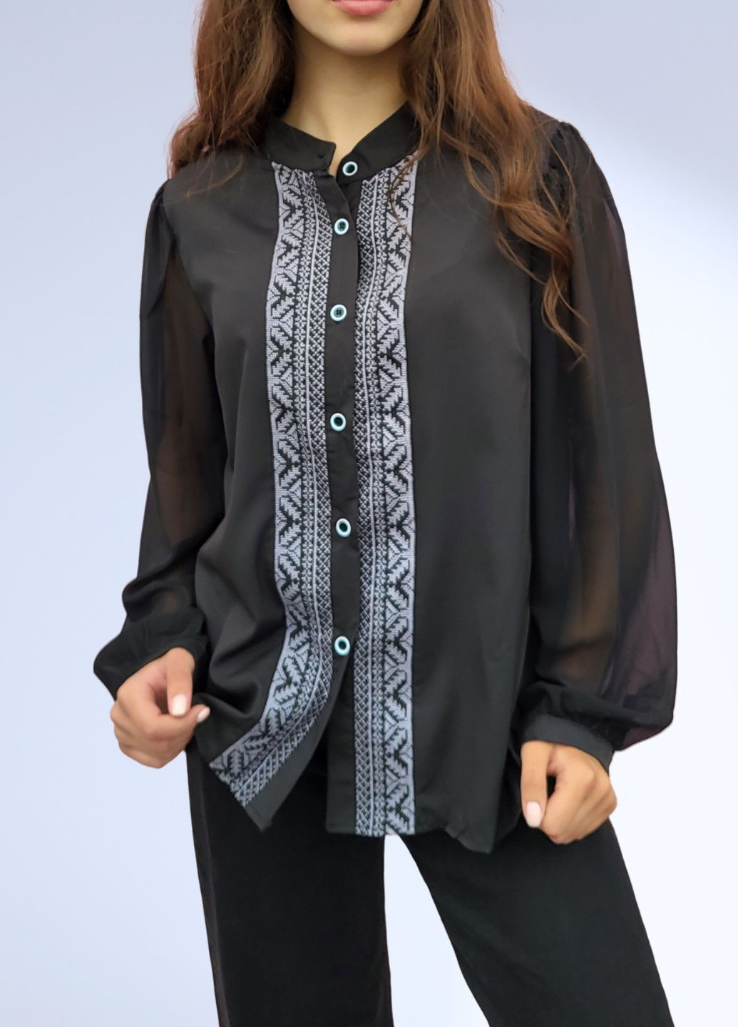 Чёрная женская блузка с вышивкой современная вышиванка No Brand