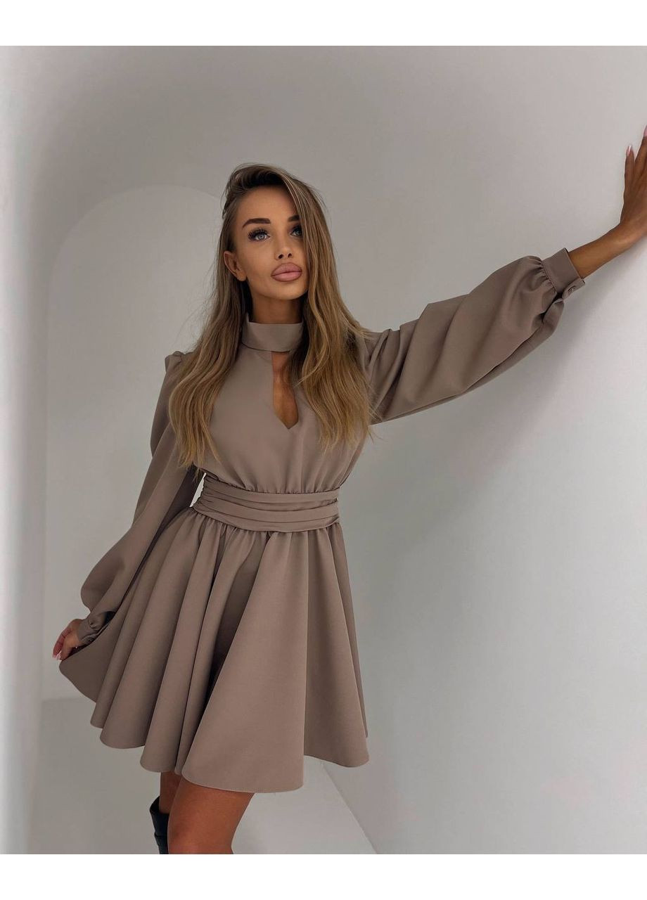 Бежева сукня 330 софт,романтична з вирізом,повітряні рукава Україна