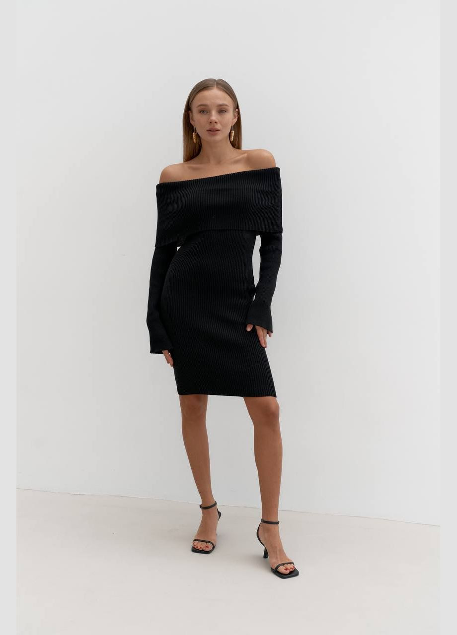 Чорна святковий, повсякденний, кежуал міді сукня в рубчик з відворотом та відкритими плечима силуетна Україна однотонна