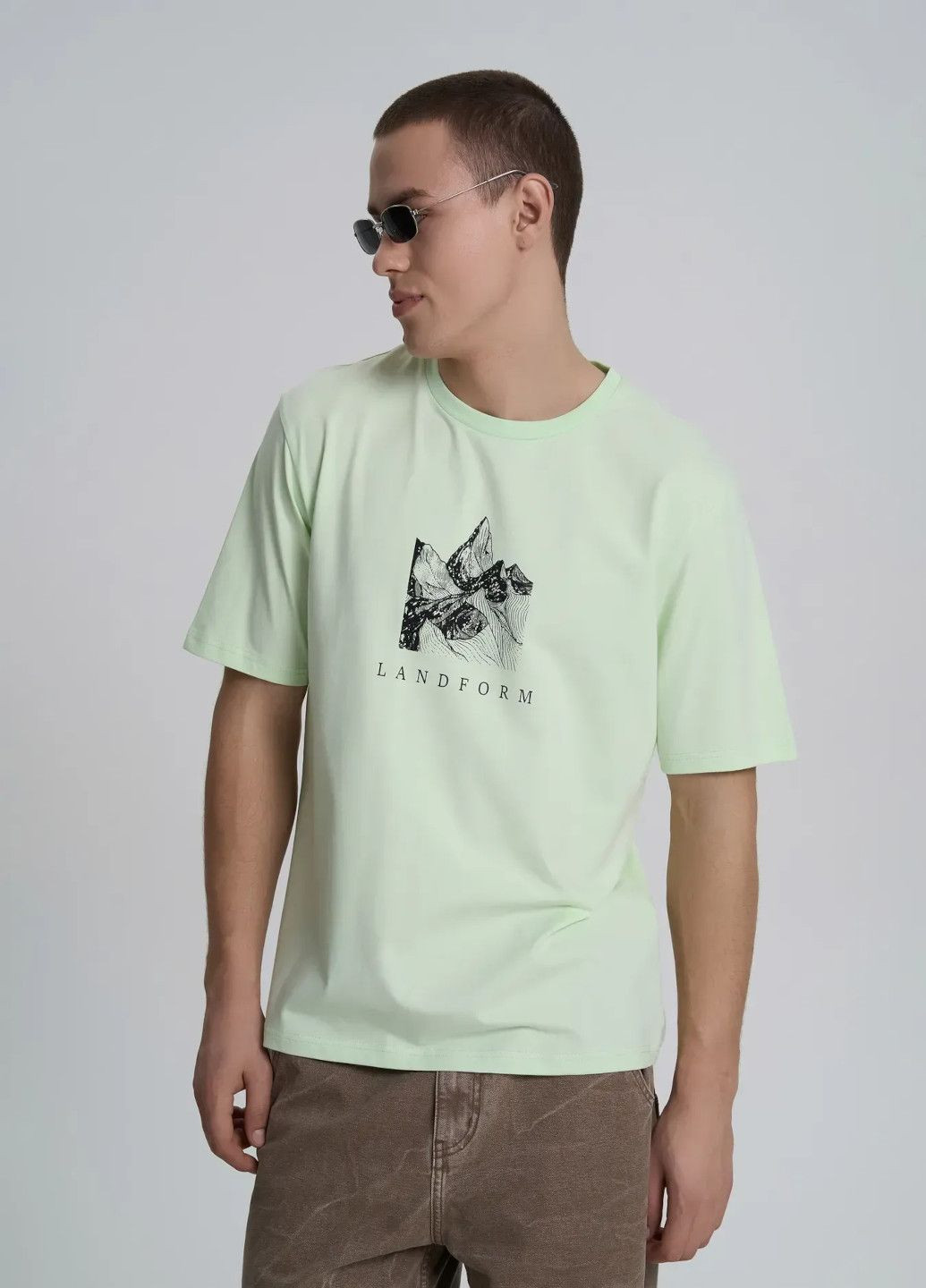 Светло-зеленая футболка мужская с коротким рукавом Роза