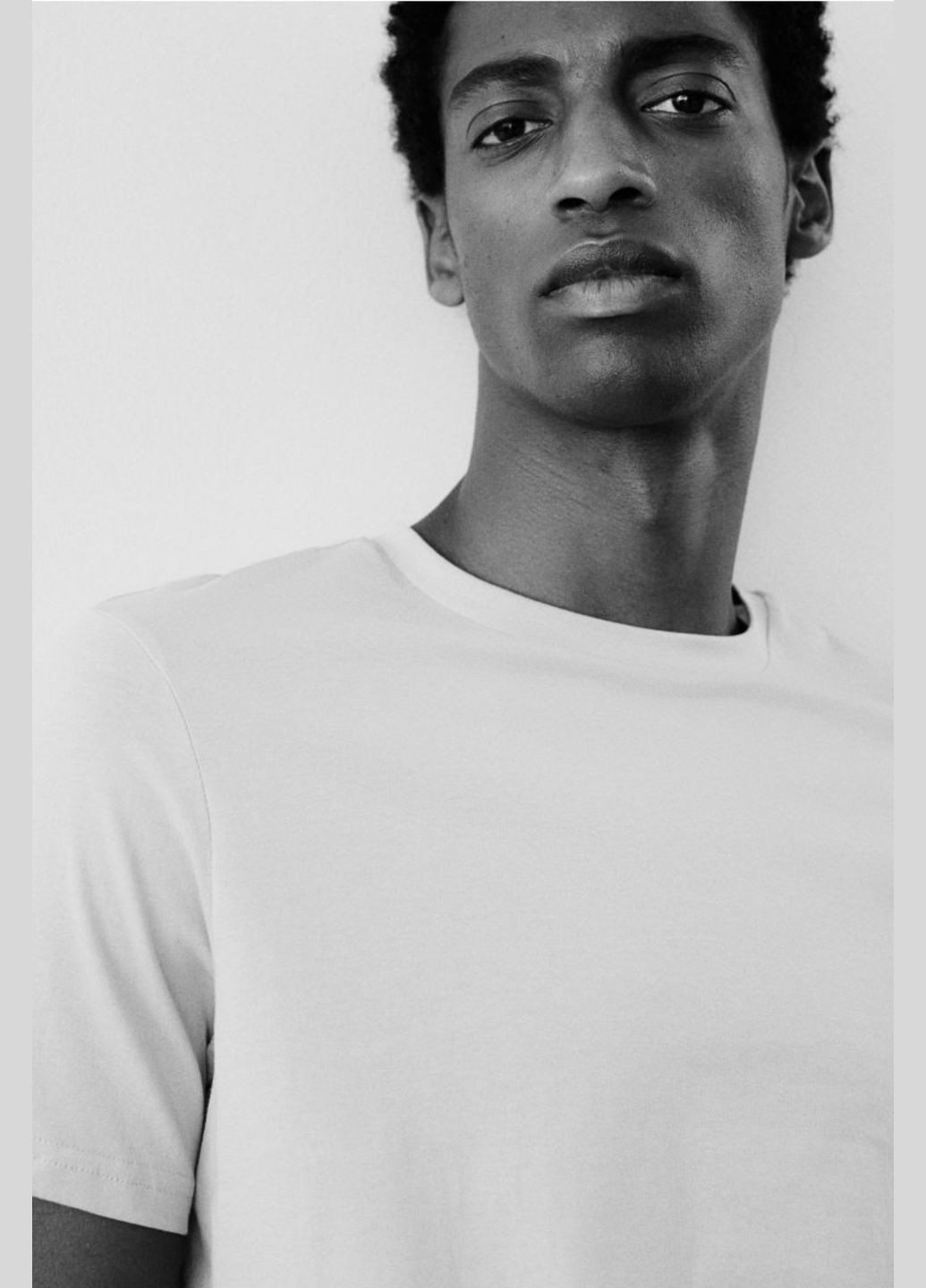 Светло-бежевая футболка H&M regular fit