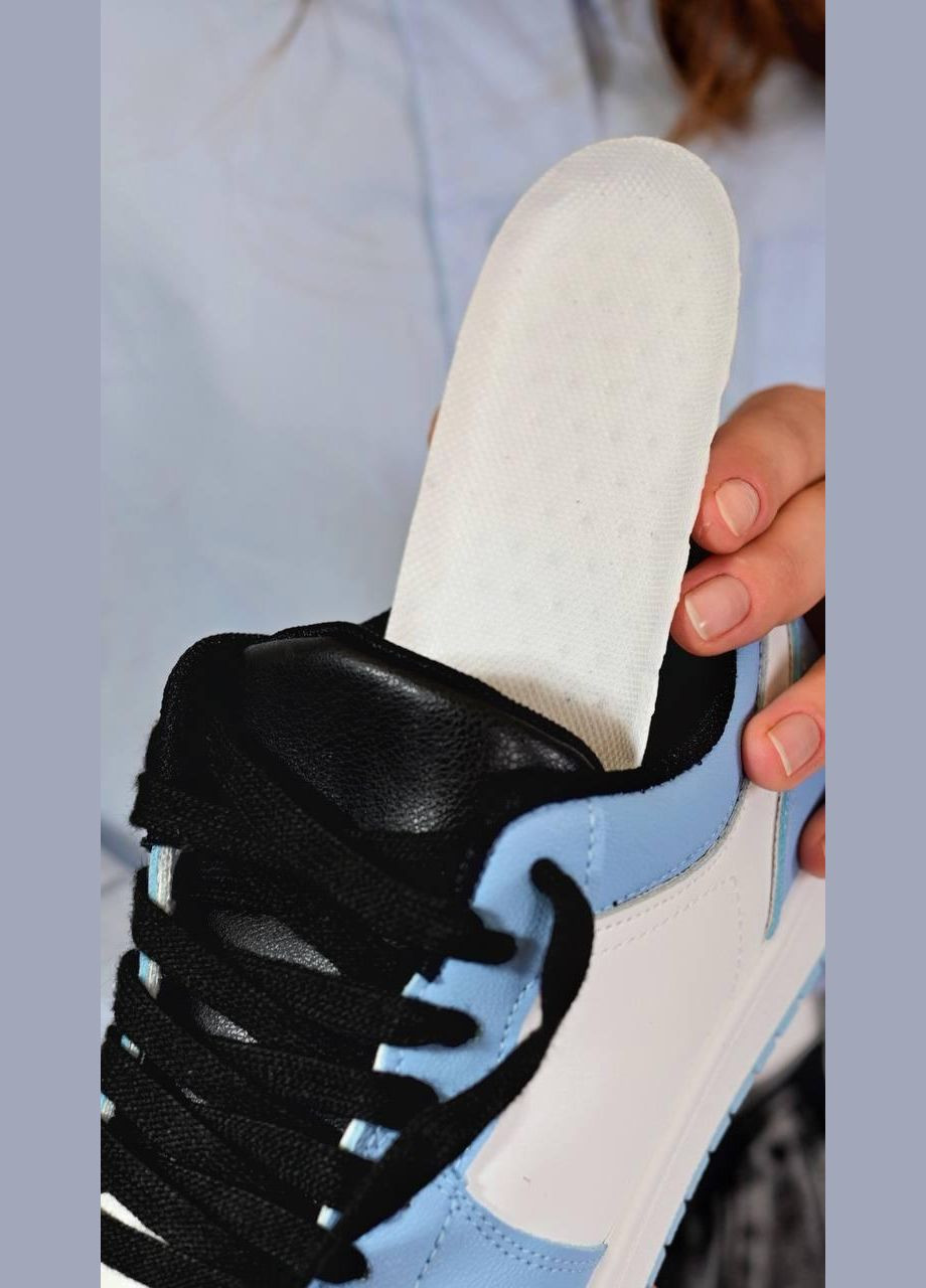 Кросівки жіночі демісезонні на шнурівці No Brand Демісезонні білі демісезони (322784758)