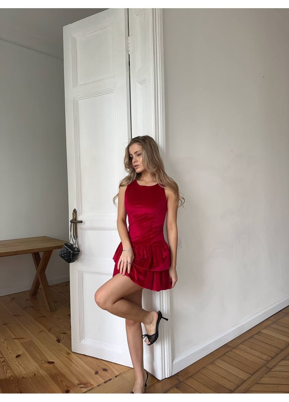 Червона розкішна та грайлива сукня😍❤️🔥 Luna