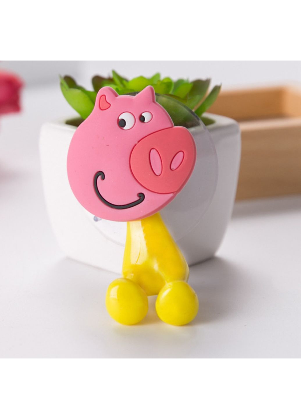 Дитячий тримач для зубних щіток на присосці Мила Свинка China (366875051)