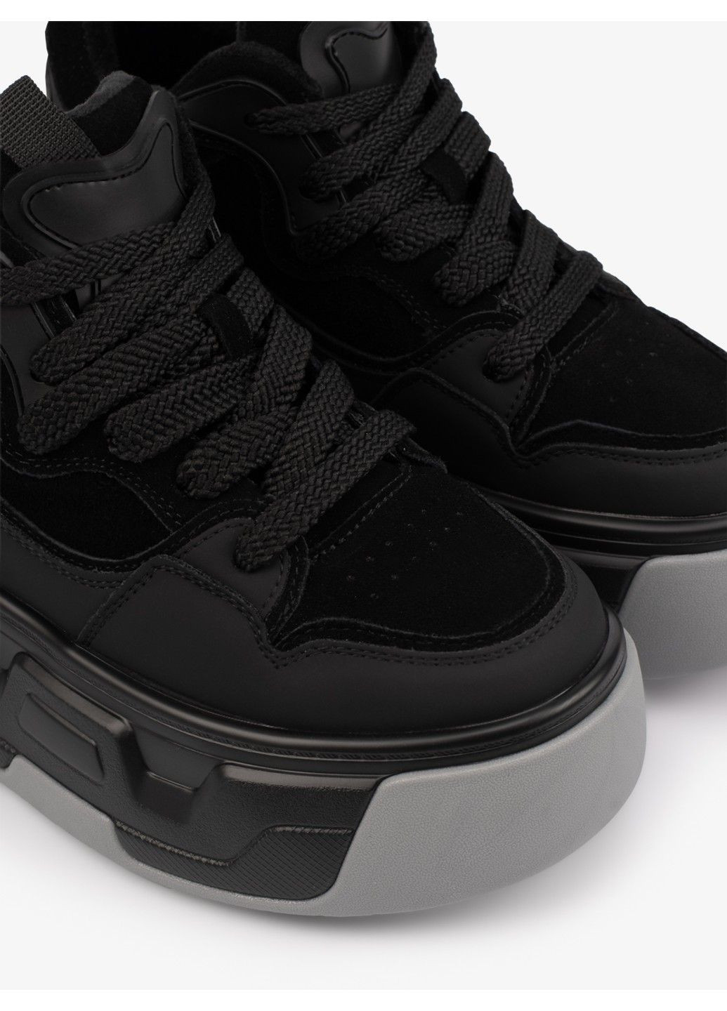 Осенние женские ботинки на платформе 1100575 Buts