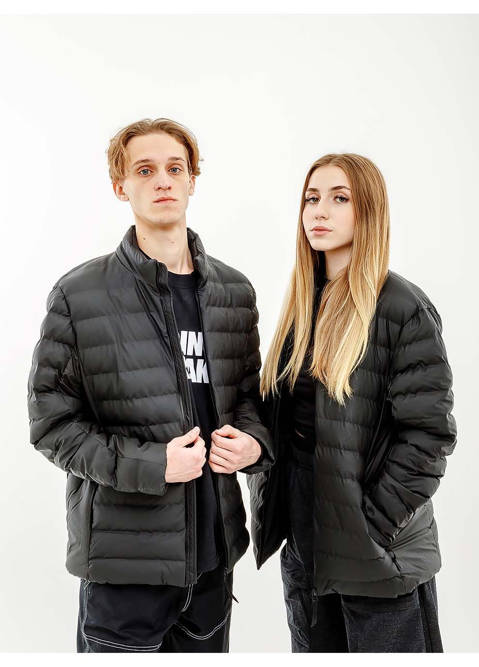 Черная зимняя мужская куртка jackets черный Rains