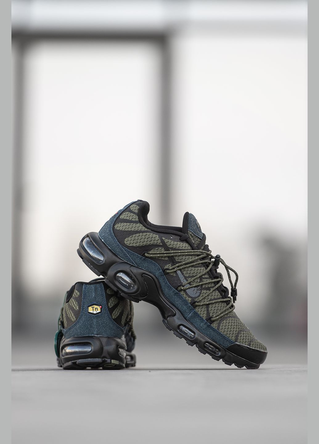 Оливковые (хаки) демисезонные кроссовки мужские Nike Air Max TN