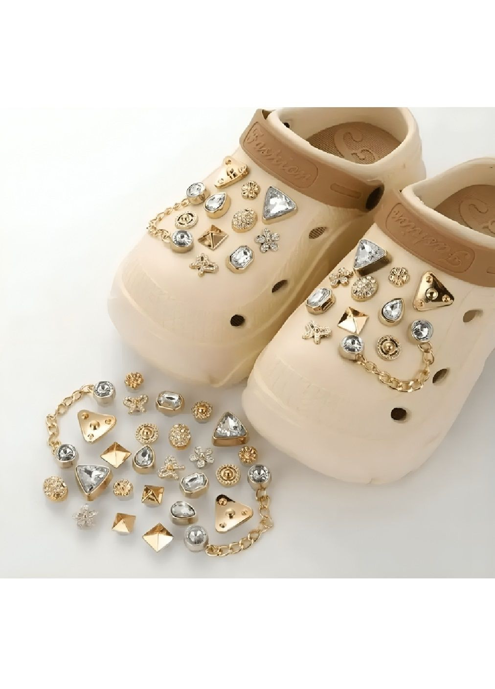 Набор джибитсов для женских кроксов с бабочкой цепочкой пирамидами различными вставками 26 элементов (479244-Prob) Unbranded (316493425)