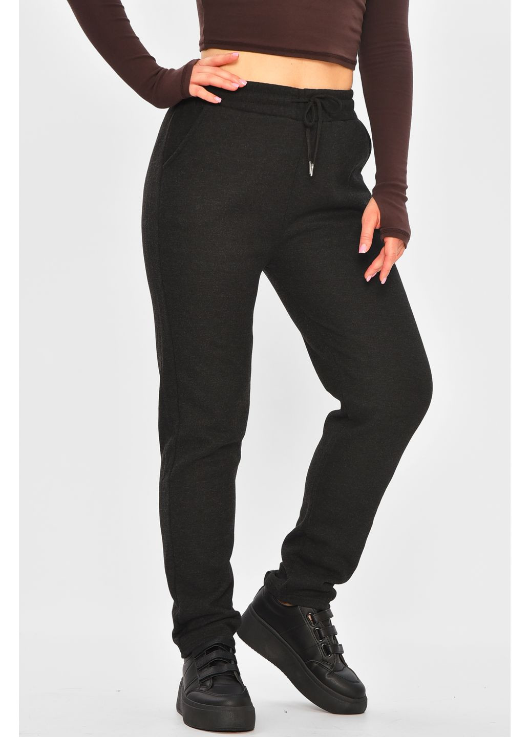 Штаны женские однотонные на искусственном меху черного цвета Let's Shop (364485068)