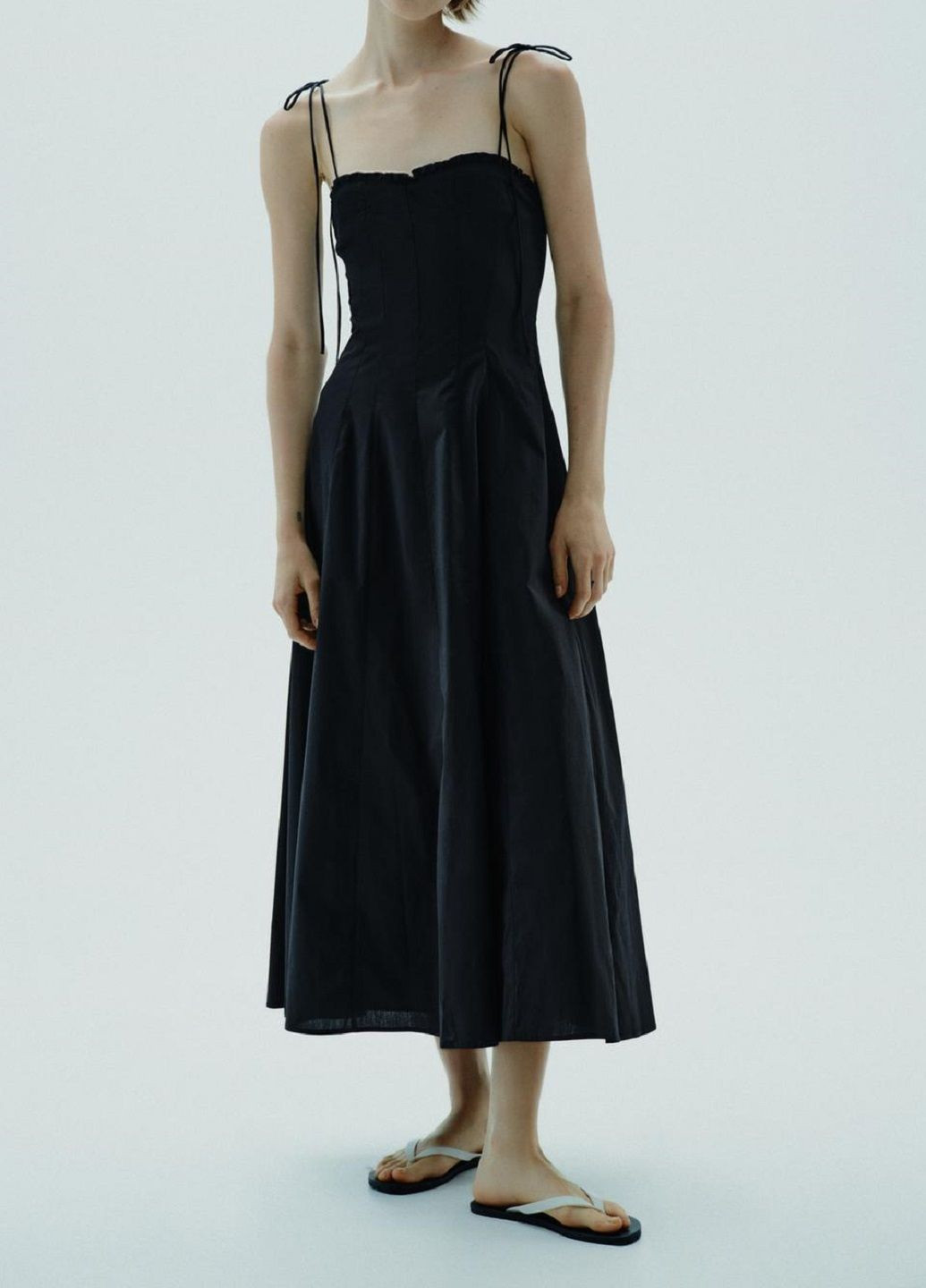 Чорна повсякденний сукня Zara однотонна