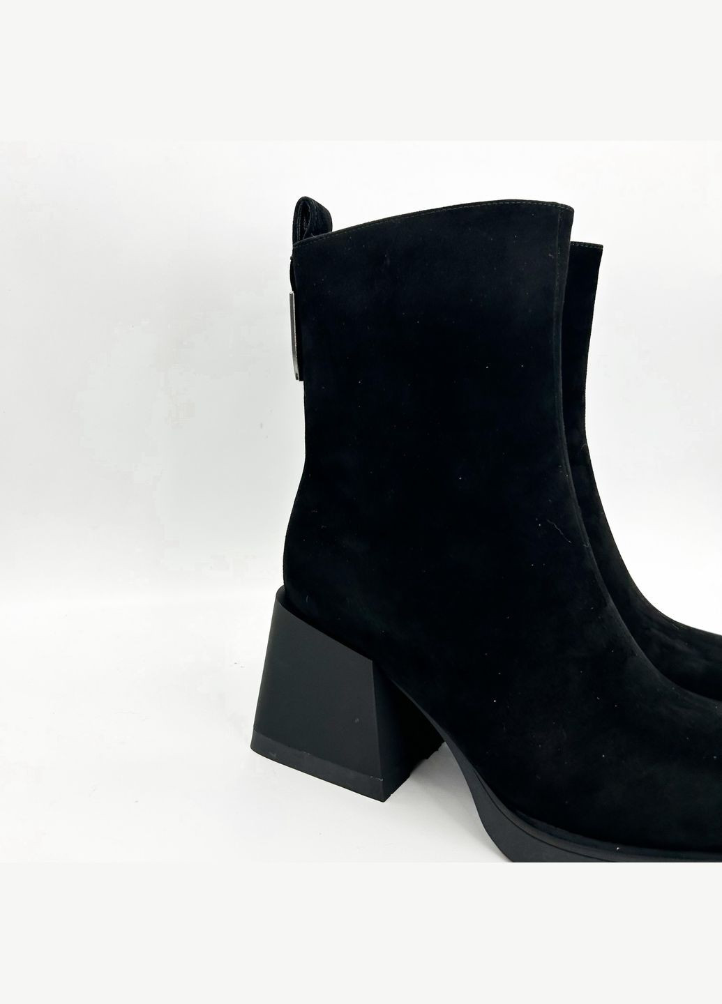 Чорні зимня ботильйони (р) замшa 0-1-1-f-1616m-xs-545-yf-100 Danler