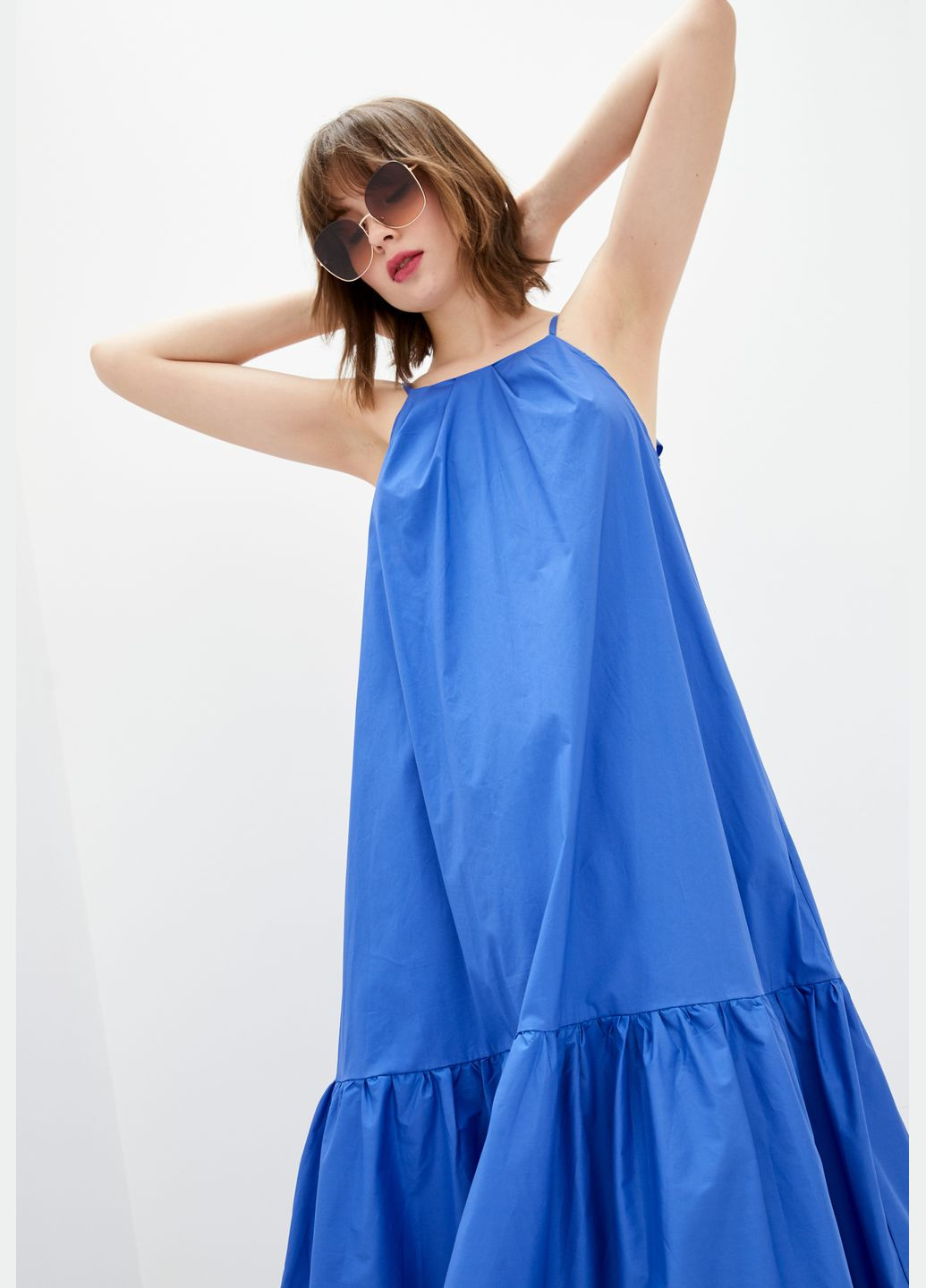Синее кэжуал длинное свободное платье ярко-синего цвета. ORA однотонное