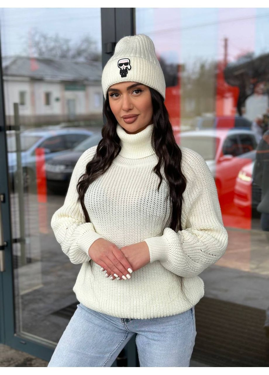 Молочний жіночий светр в'язаний Osoblyva
