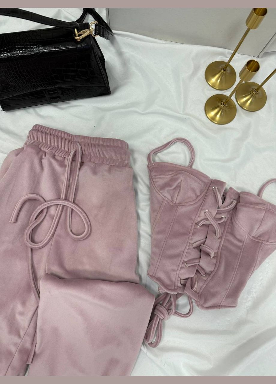 Жіночий пудровий костюм No Brand (335814173)