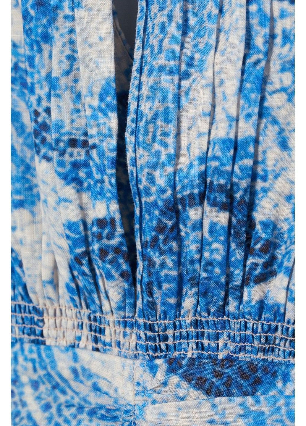 Синее коктейльное платье с микро-дефектом H&M с абстрактным узором