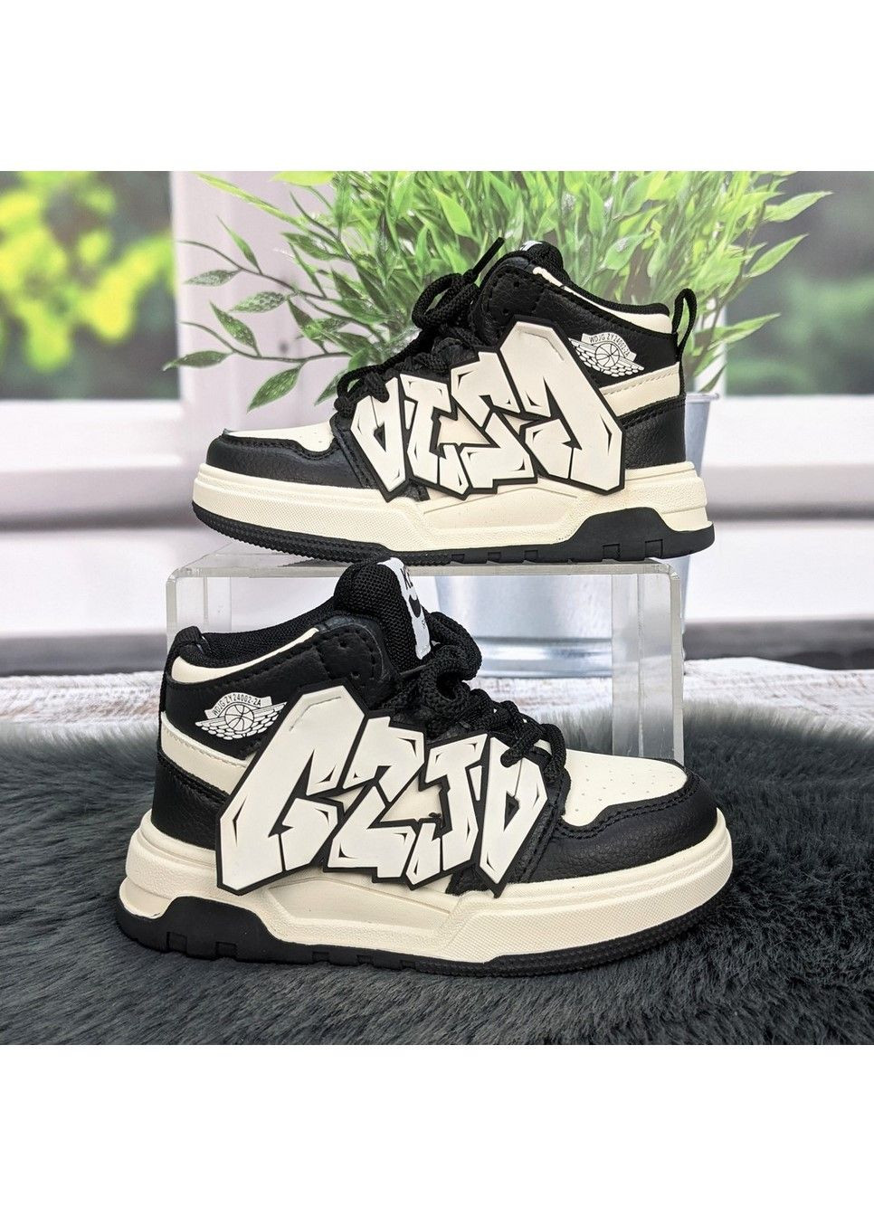 Чорно-білі осінні кросівки дитячі Kimboo