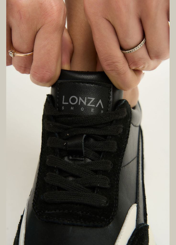 Черные демисезонные кроссовки 183977 Lonza
