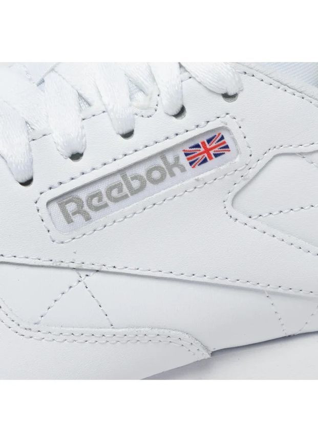 Белые демисезонные кроссовки classic leather Reebok