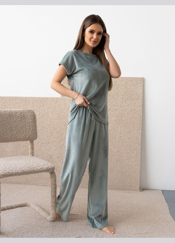 Оливковая велюровая пижама со свободными брюками ISSA PLUS (280899108)