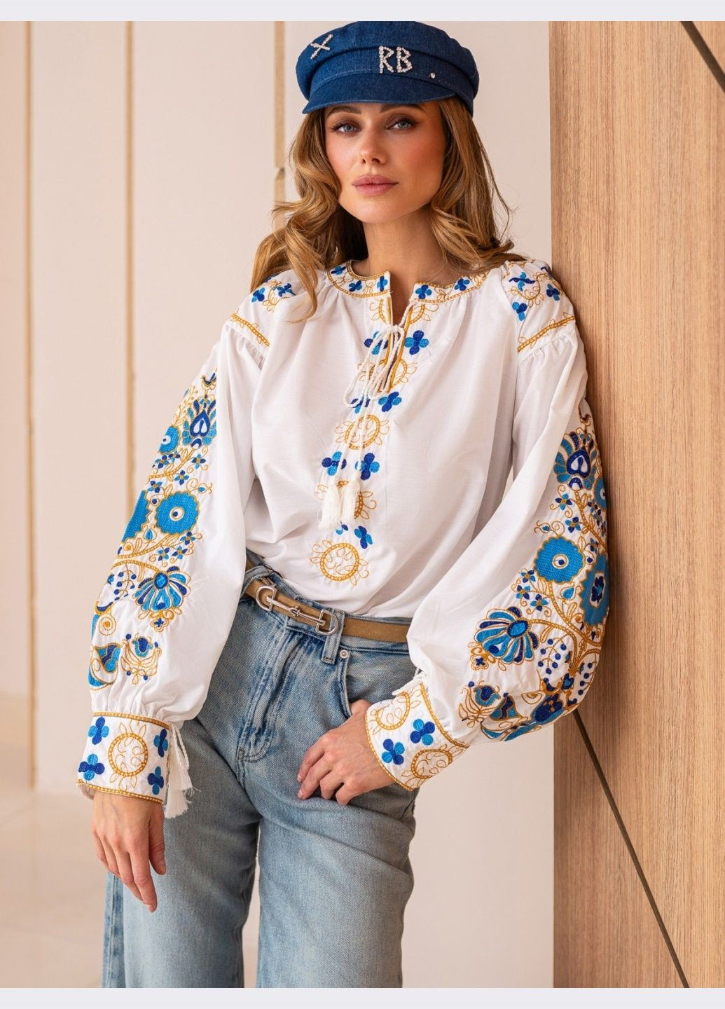 Біла біла блузка з вишивкою і зав'язками Dressa візерунок однотонний вільна бавовна (323185191)