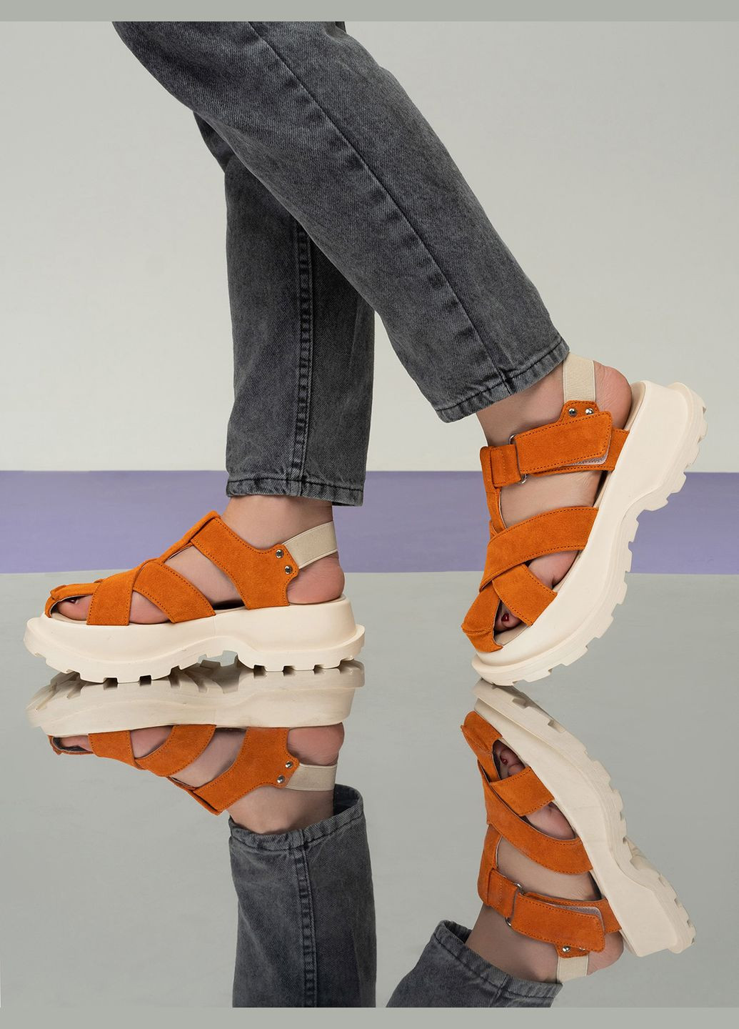 Оранжевые босоножки ISSA PLUS