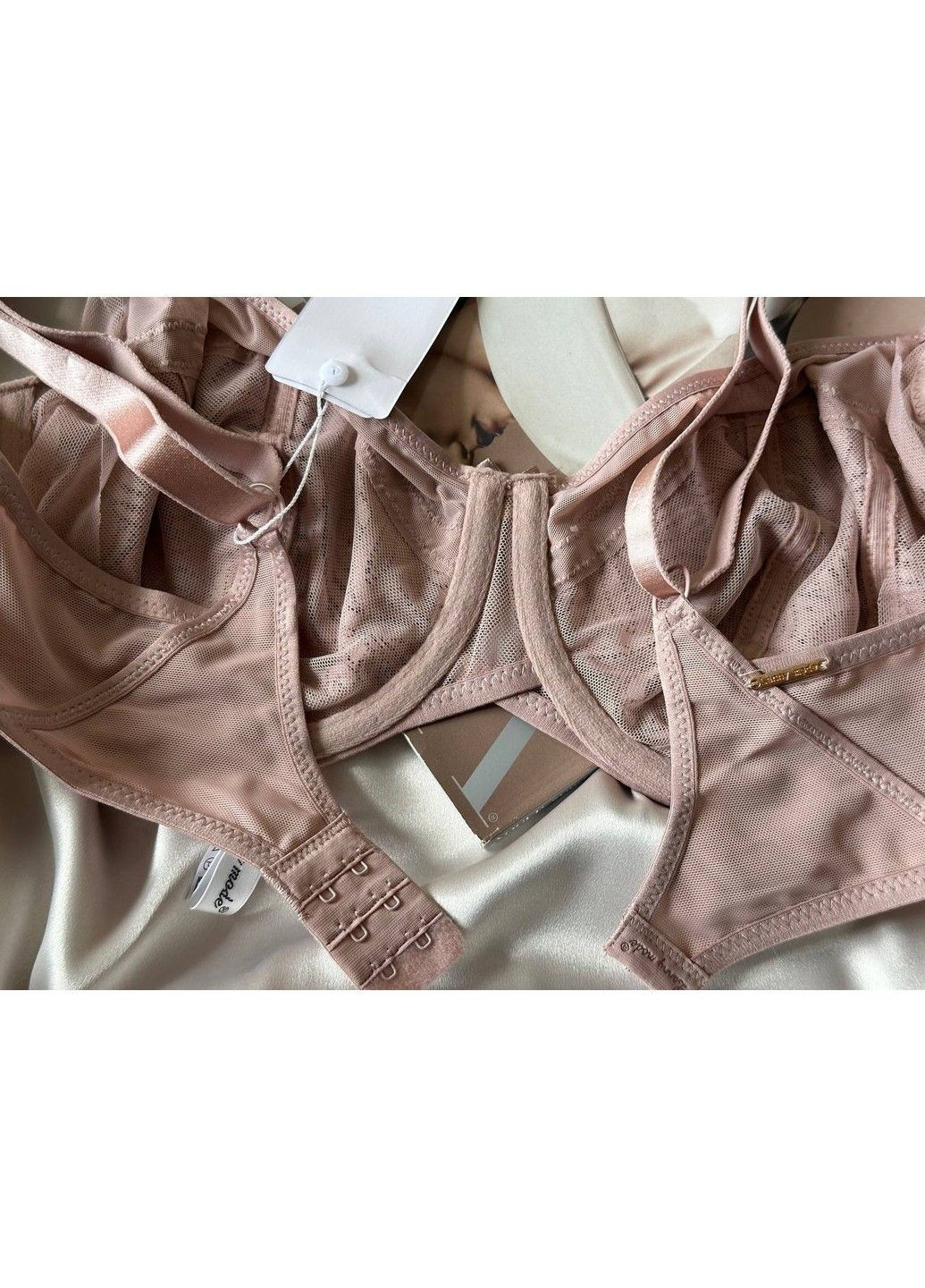 Кавовий повномірний бюст для великих грудей, ліфчик на чашку d з мереживною сіточкою колір капучіно Lanny Mode